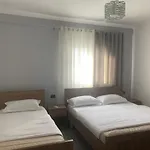 Osumi Ξενοδοχείο *